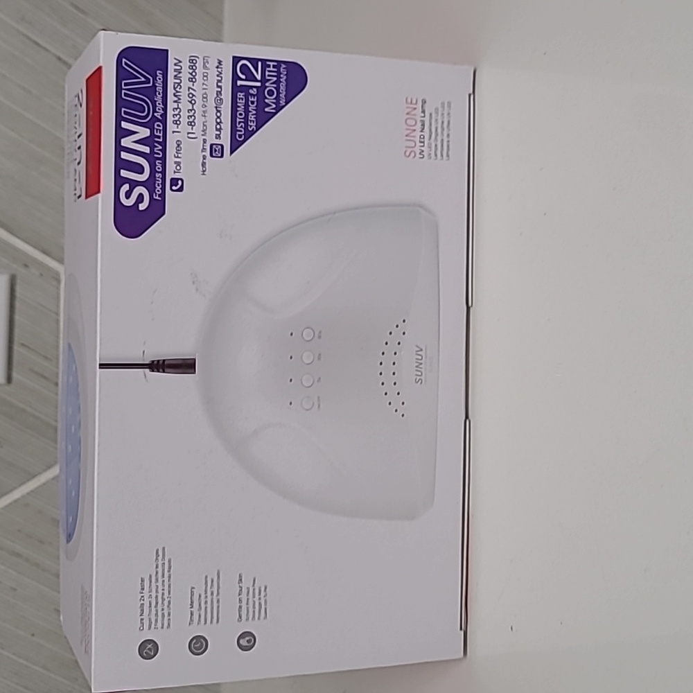 NEW IN BOX! SUNUV 2-IN-1 LED/UV NAIL LAMP